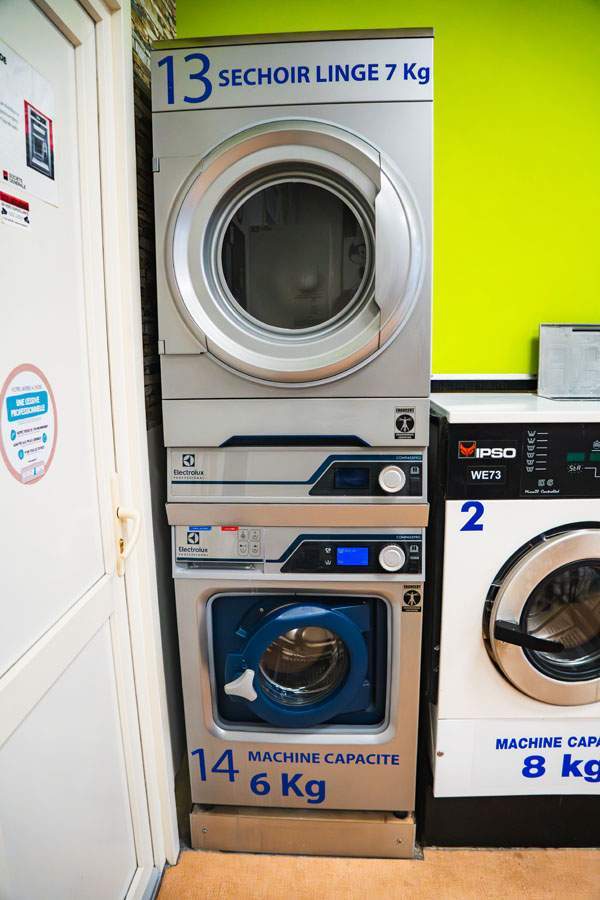 LAVERIE DE LA GARE 04